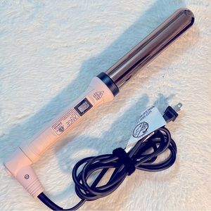 L’ange Le Curl 1.25" (32MM) Titanium Curling Wand
